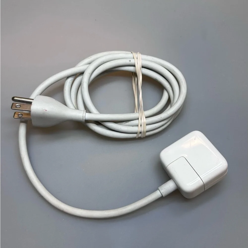 Genuine Apple computer cords 5ft